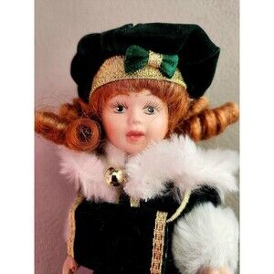 NIB Geppeddo Victorian Porcelain Collectible Doll 6" Green Outfit 06C904